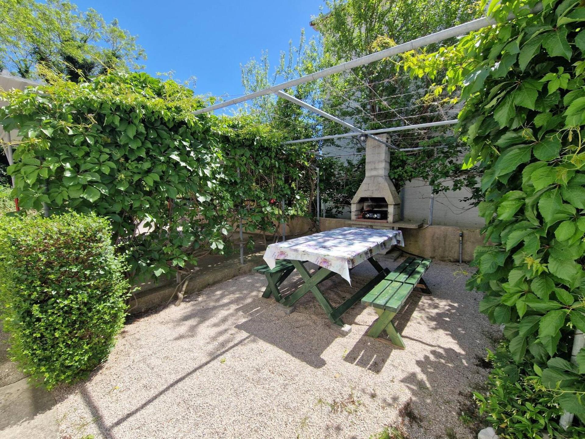 Sersic Guest house 3*